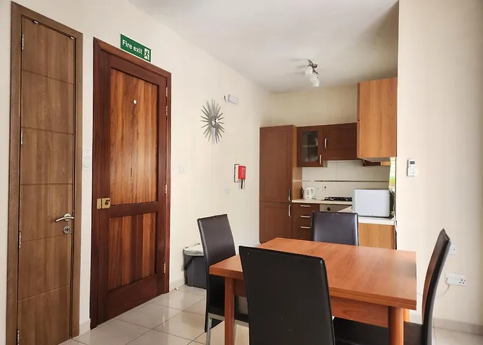 Sea Views Apartment-Wifi-Sleep 5