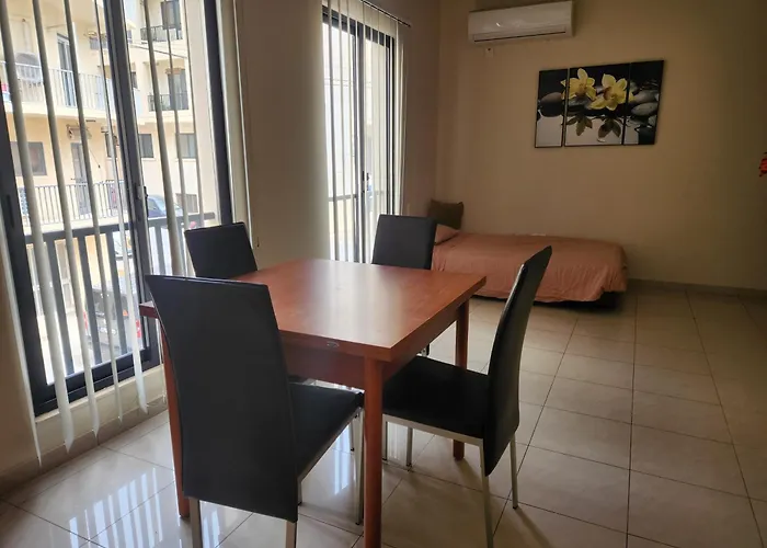 Sea Views Apartment-Wifi-Sleep 5